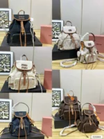 MIUMIU リュック ケース付き 25*30cm 18*23cm - 画像 (2)