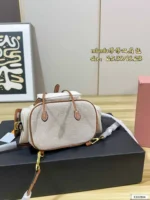 MIUMIU リュック ケース付き 25*30cm 18*23cm - 画像 (12)