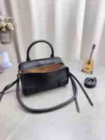 LOEWE Amazona ショルダーバック 22*13cm - 画像 (6)
