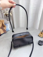 LOEWE Amazona ショルダーバック 22*13cm - 画像 (10)