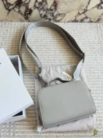 LOEWE ショルダーバック ケース付き 20cm - 画像 (12)
