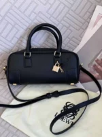 LOEWE Amazona 23 Cropped ショルダーバック ケース付き 23*10*11cm - 画像 (6)