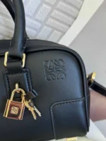LOEWE Amazona 23 Cropped ショルダーバック ケース付き 23*10*11cm - 画像 (7)