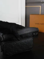 LV Monogram Archive ショルダーバック ケース付き 22*16cm - 画像 (9)