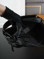 LV Monogram Archive ショルダーバック ケース付き 22*16cm - 画像 (15)